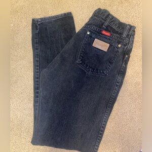 Vintage Wrangler mom jeans! Great condition, women’s size 8